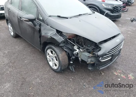 2015 Ford Fiesta Se z USA, uszkodzony, nr VIN 3FADP4BJXFM141342